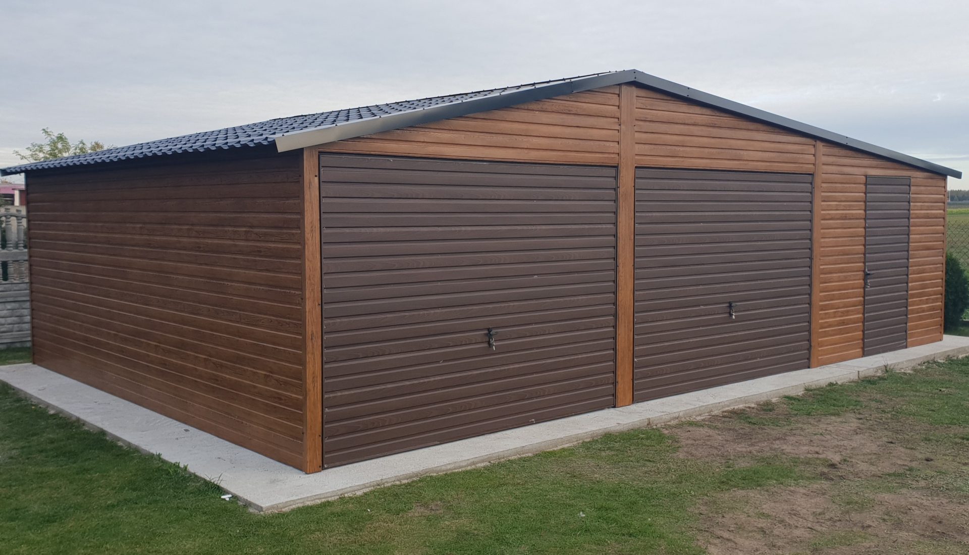 Garaż blaszany 8x6 — 8×6 m