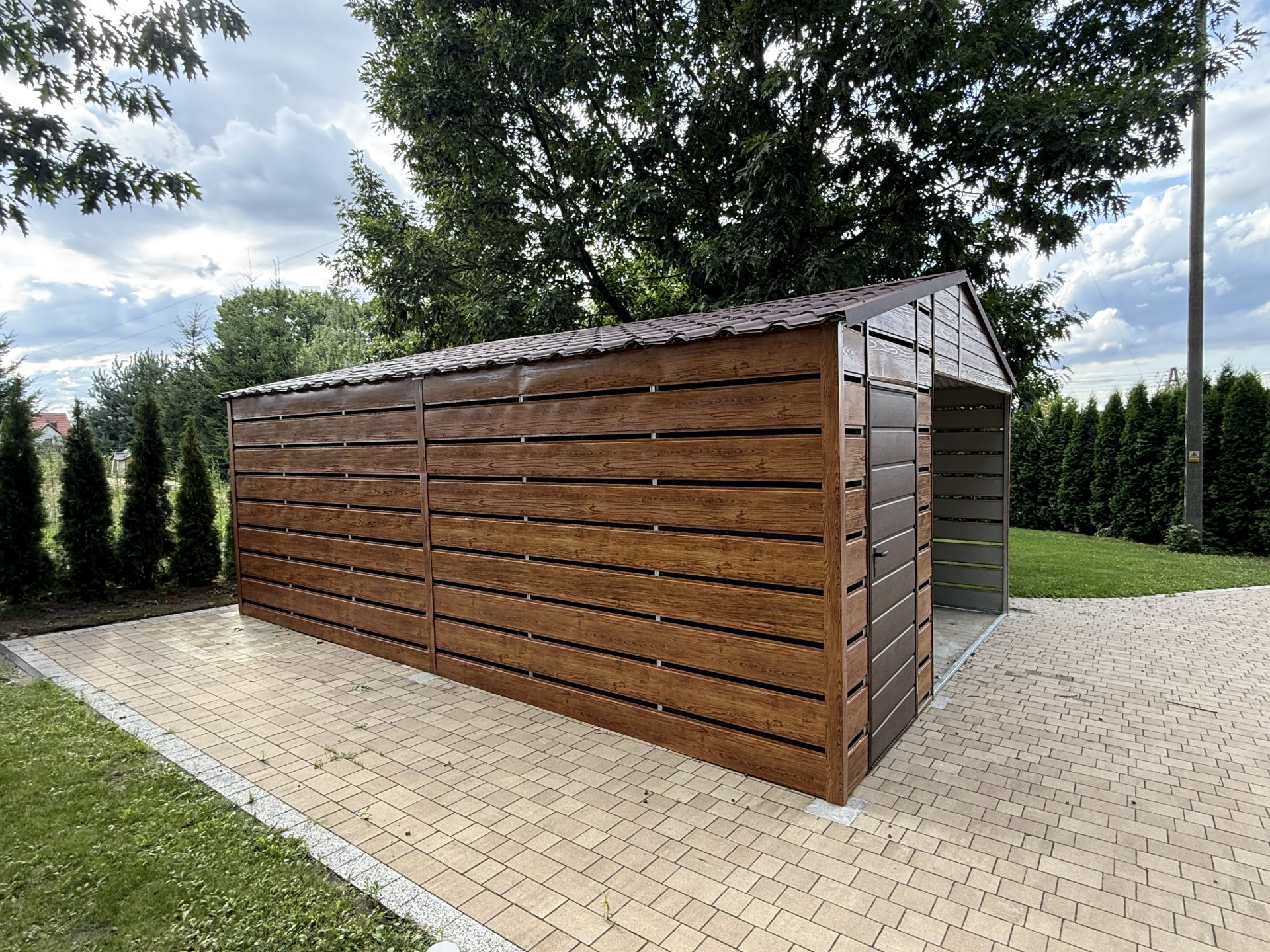 Wiata z pomieszczeniem gosp. 5x6 — Racibórz